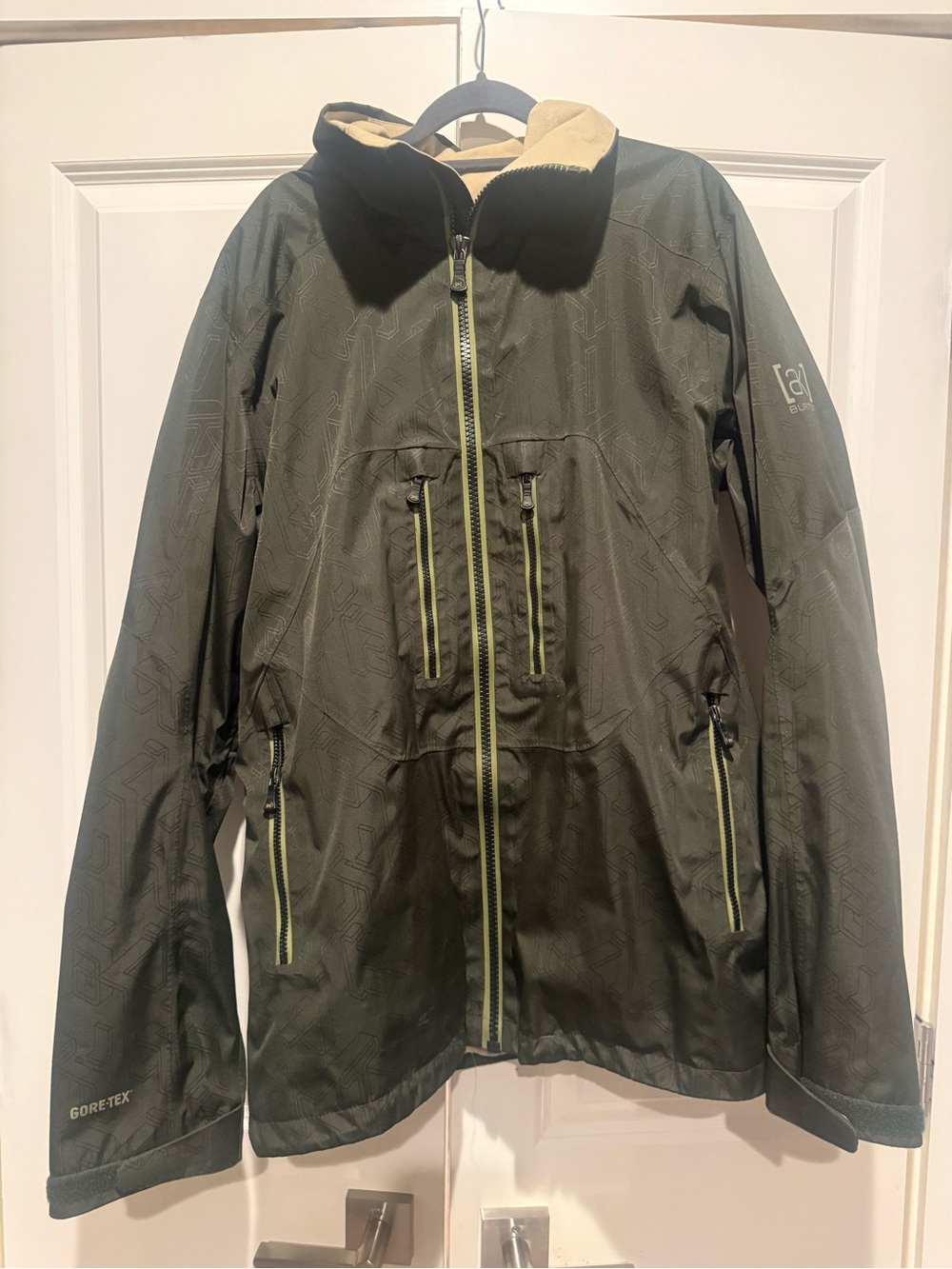 Burton Olive Green Ski Jacket with Lime Trim - Men’s Medium
